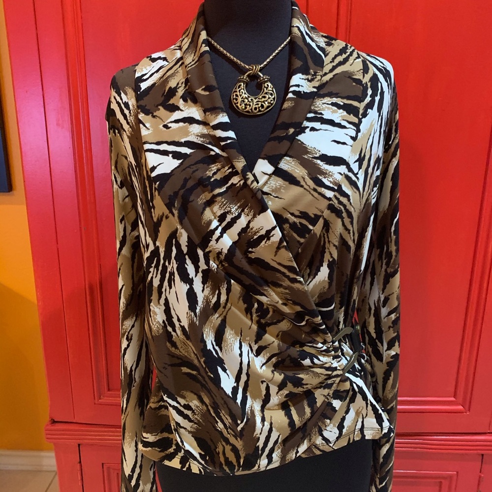 Gently worn Cache Tiger print - sexy, fitted top❤️